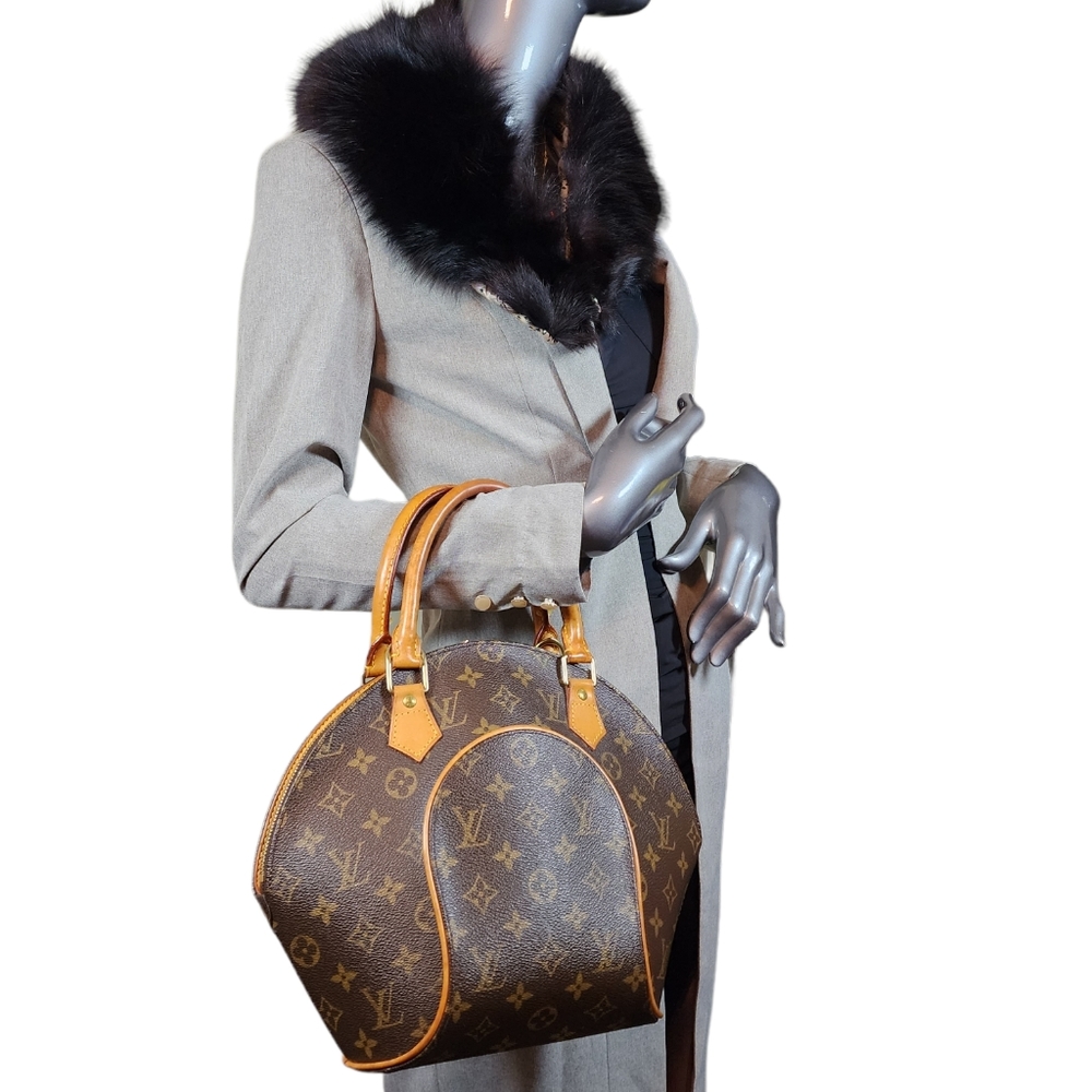 Authentic Louis Vuitton Ellipse PM